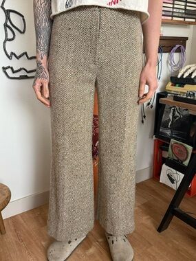 Vintage 70s Herringbone Tweed Wool High Waisted Wide Leg Pants ~ Size Small / 26
